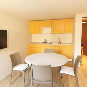 https://ross-house-2.hotelinveneto.com