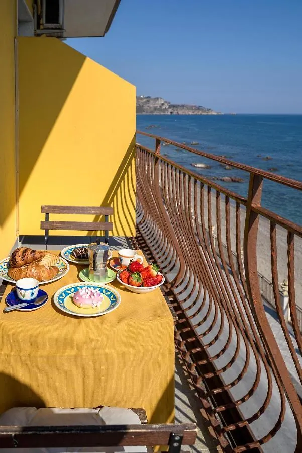Appartamento Loft Panorama di Naxos Giardini Naxos Italia